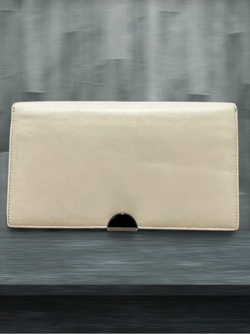 COACH Dreamer Smooth Leather Long Wallet in Chalk